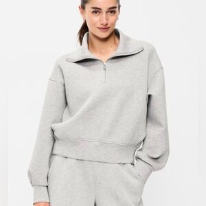 Old Navy Gray Quarter-Zip Sweatshirt